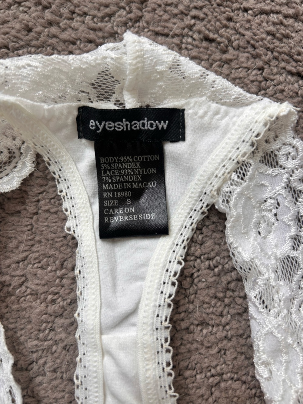 Eyeshadow Cream Lace V-Waist Thong - Picture 4 of 7